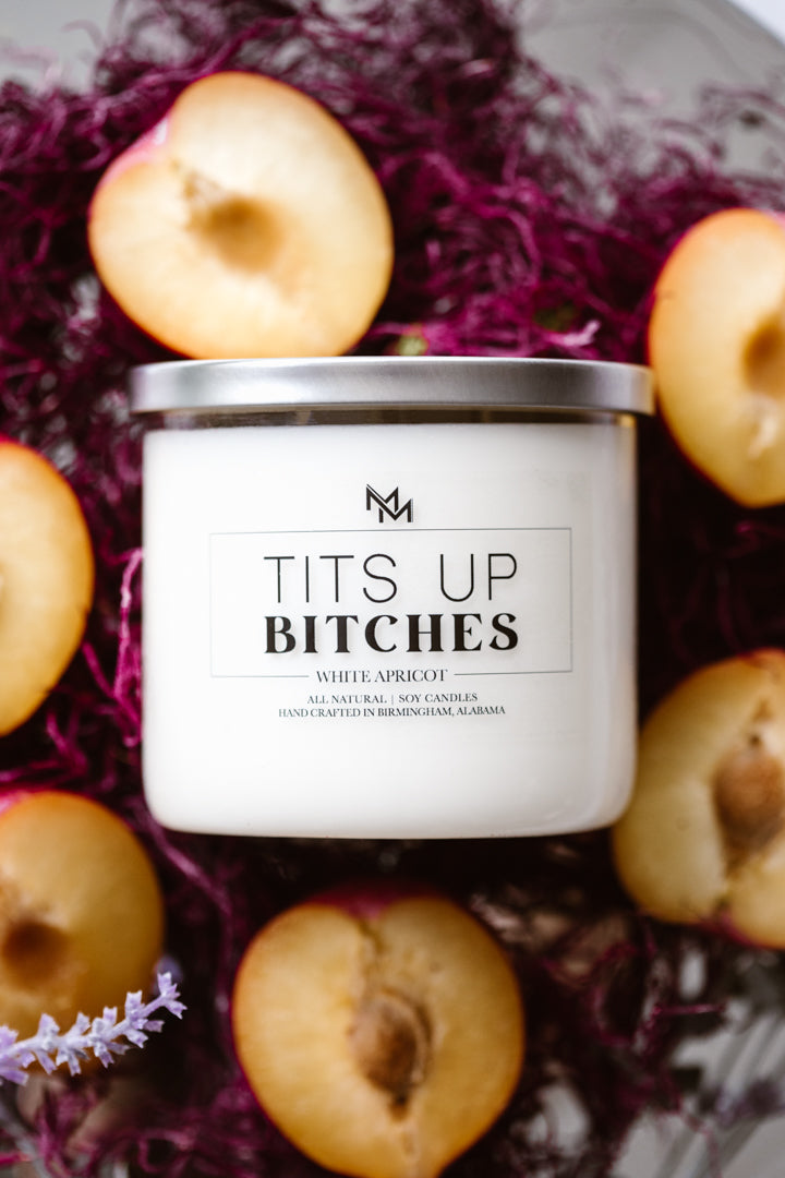 White Apricot Candle