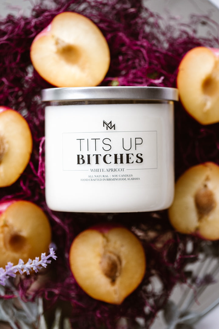 White Apricot Candle